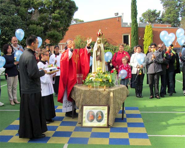 Living Rosary May - Photo 6