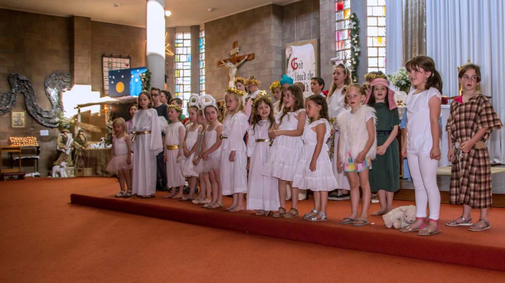 Christmas Family Mass - Photo 31