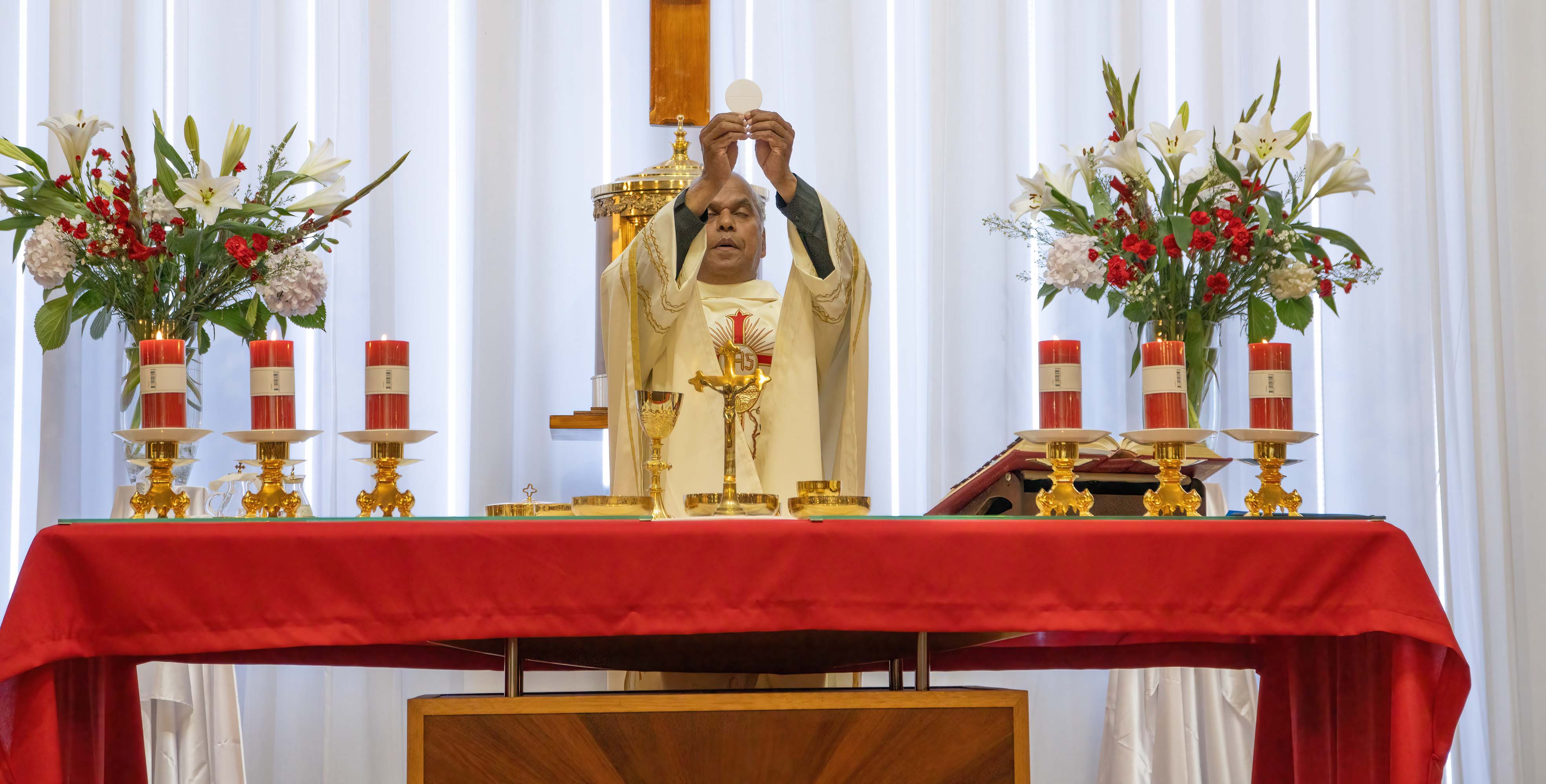Christmas Family Mass 24 December - Photo 17