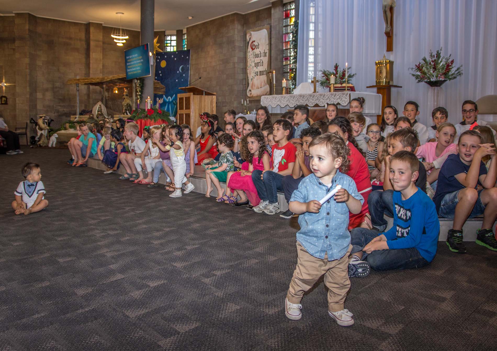 Christmas Family Mass 24 Dec - Photo 4