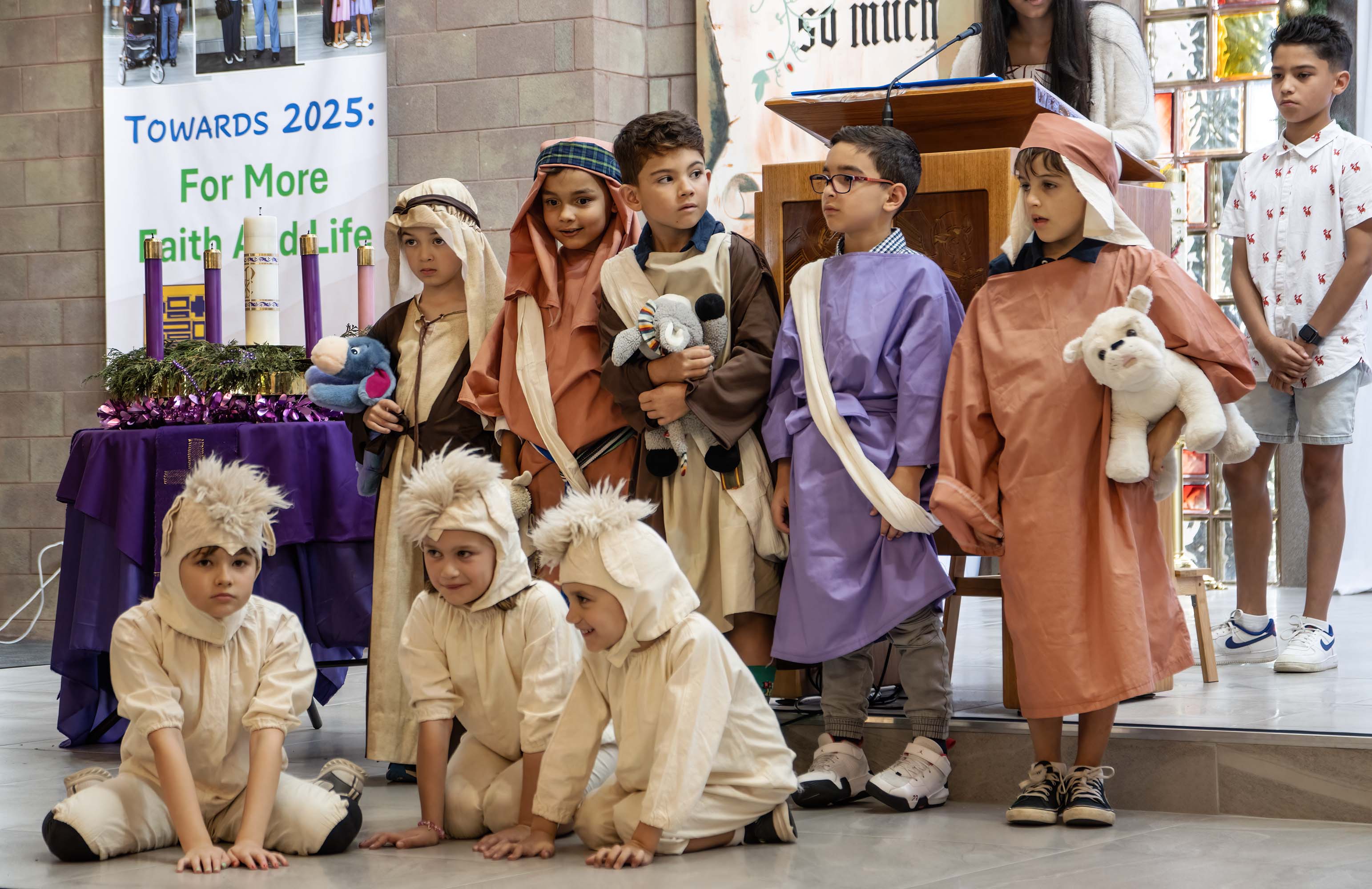 Christmas Family Mass 24 December - Photo 48