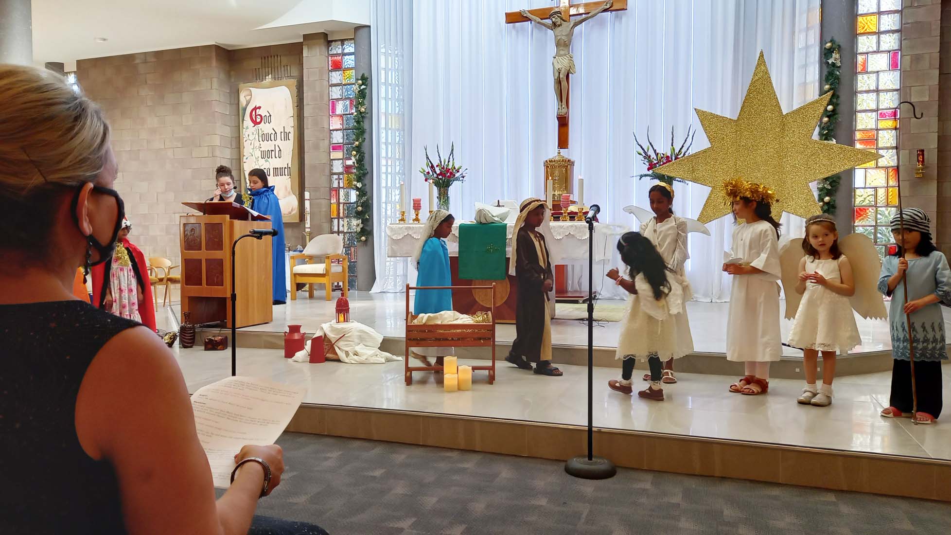 Christmas Family Mass 24 December - Photo 25