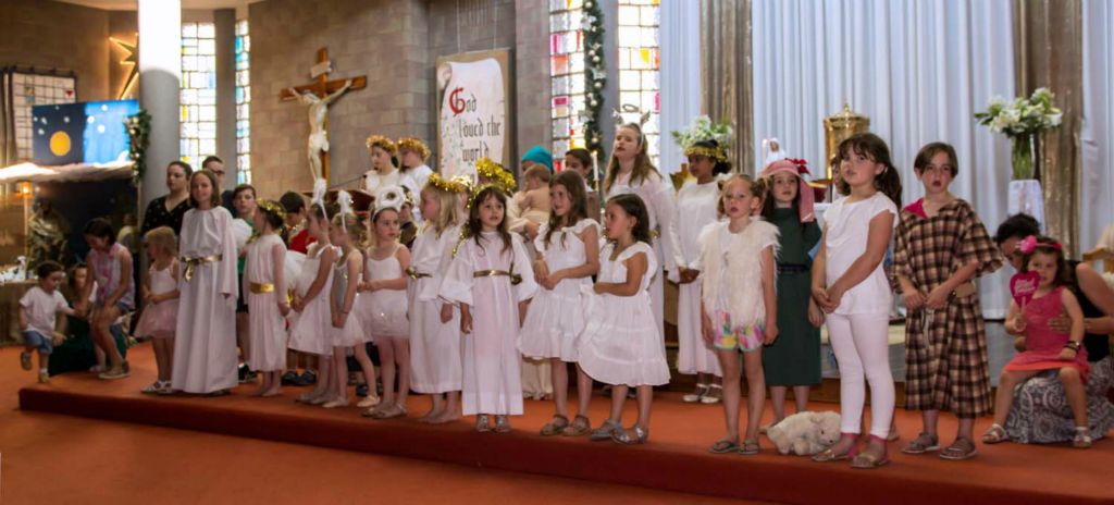Christmas Family Mass - Photo 29