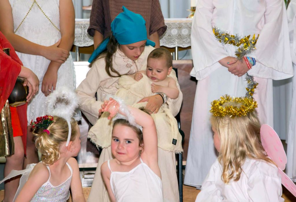 Christmas Family Mass - Photo 35