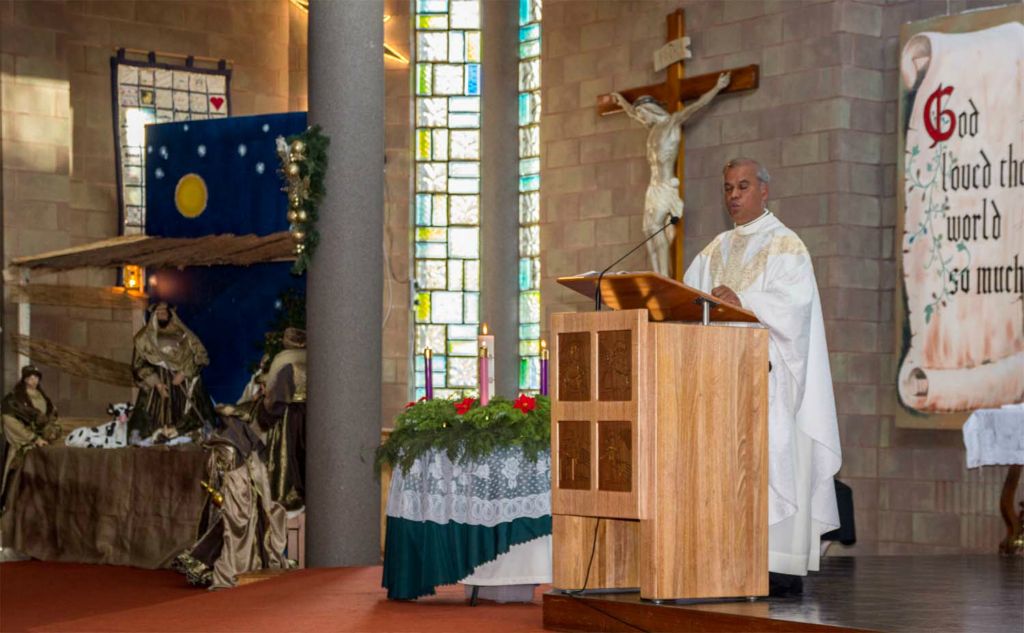 Christmas Family Mass - Photo 23