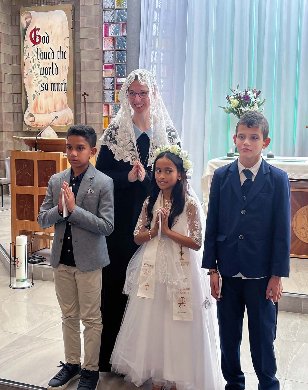 First Holy Communion 2 July - Photo 8