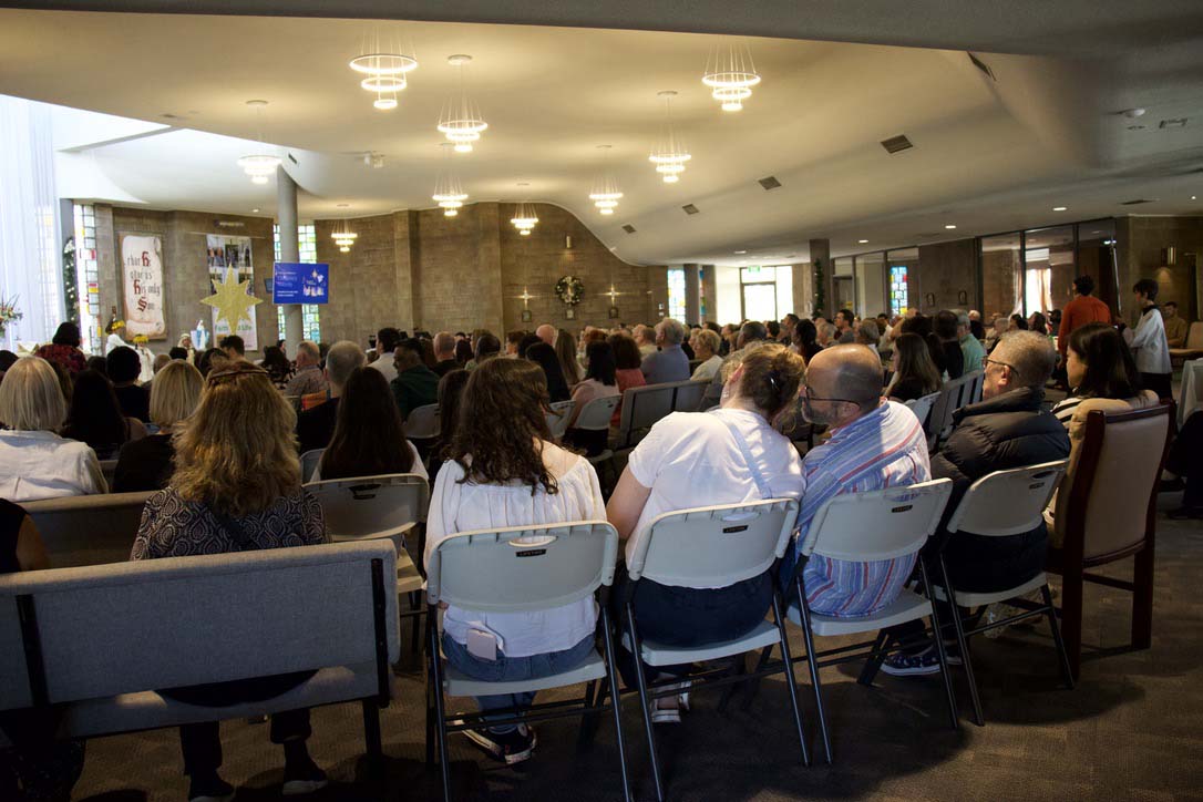 Christmas Family Mass 24 Dec - Photo 23