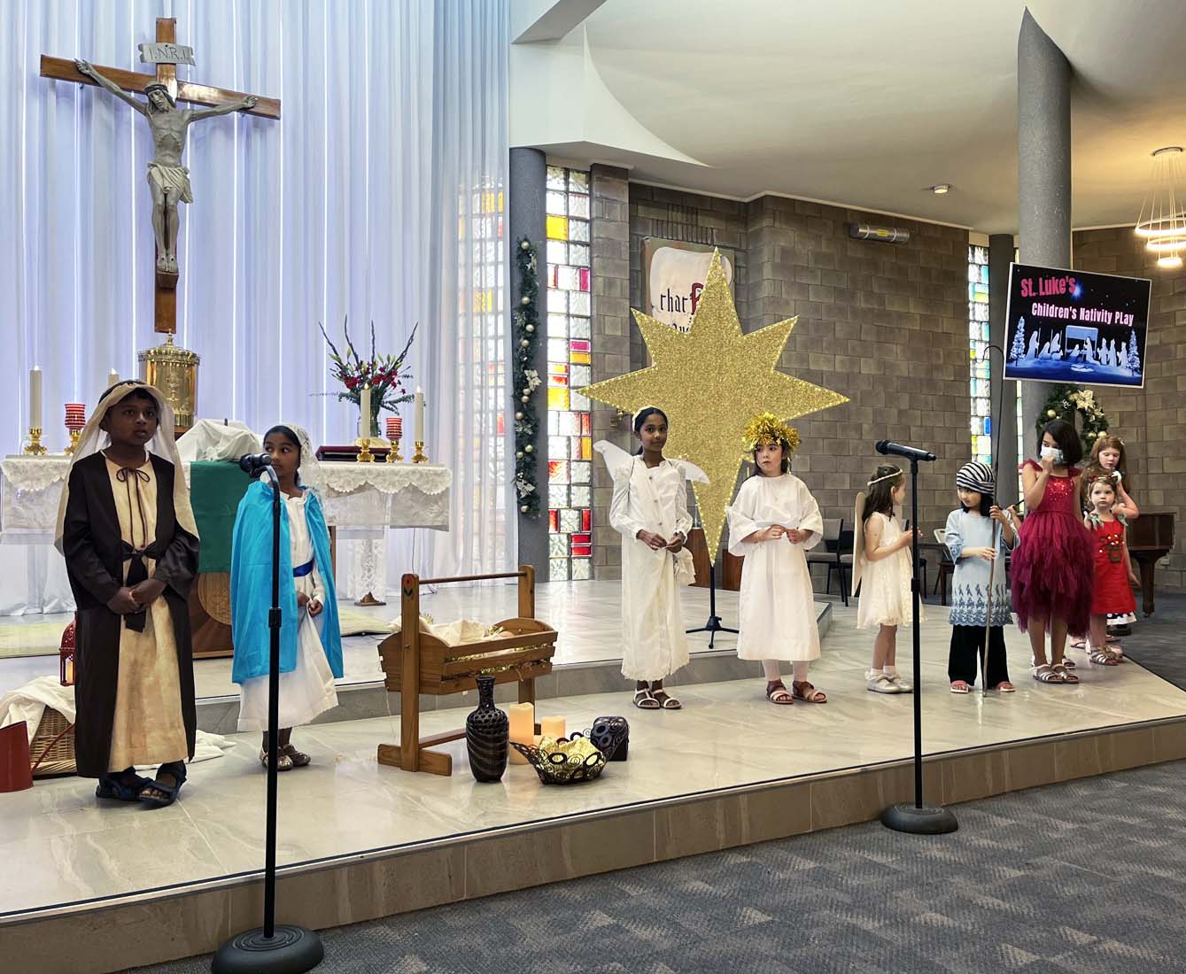 Christmas Family Mass 24 December - Photo 6