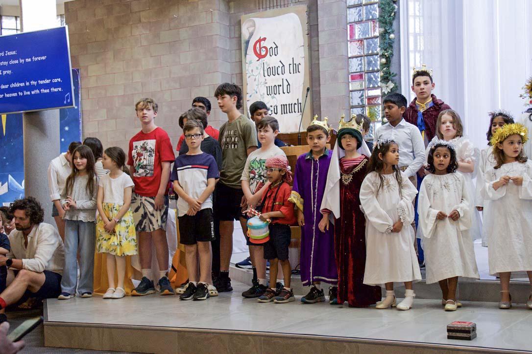 Christmas Family Mass 24 Dec - Photo 35