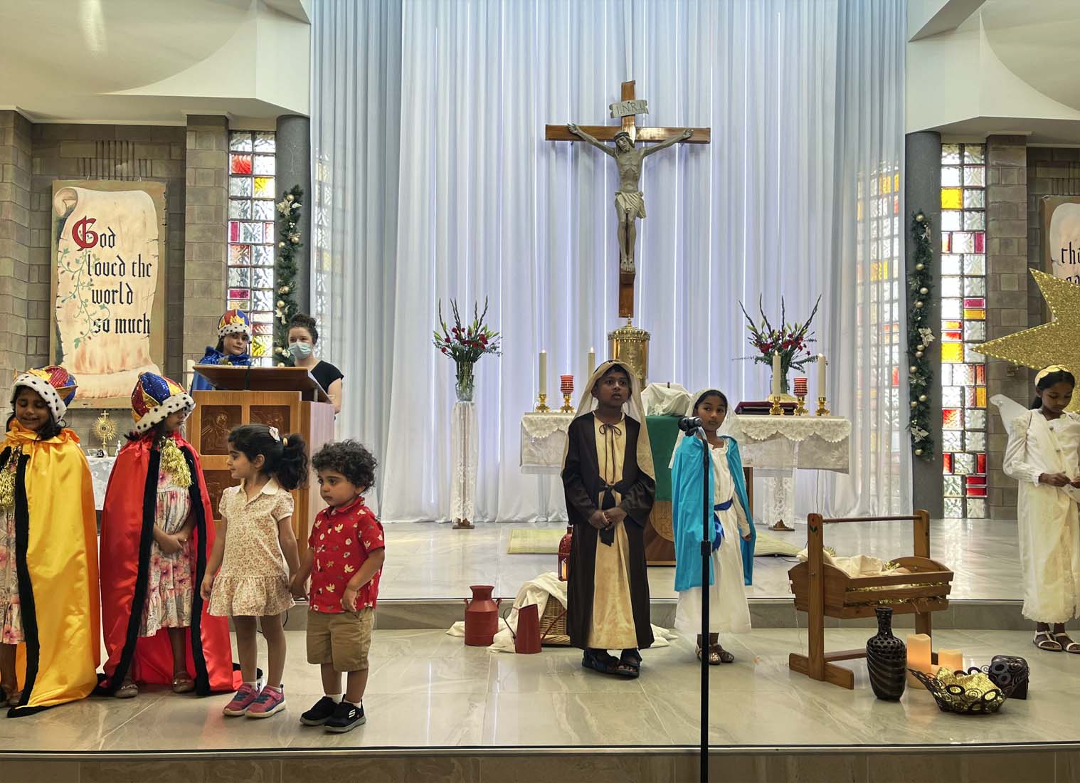 Christmas Family Mass 24 December - Photo 7