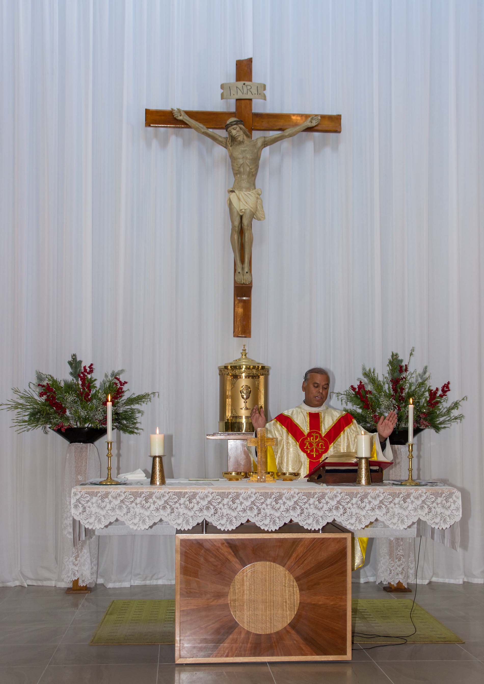Christmas Family Mass 24 Dec - Photo 16