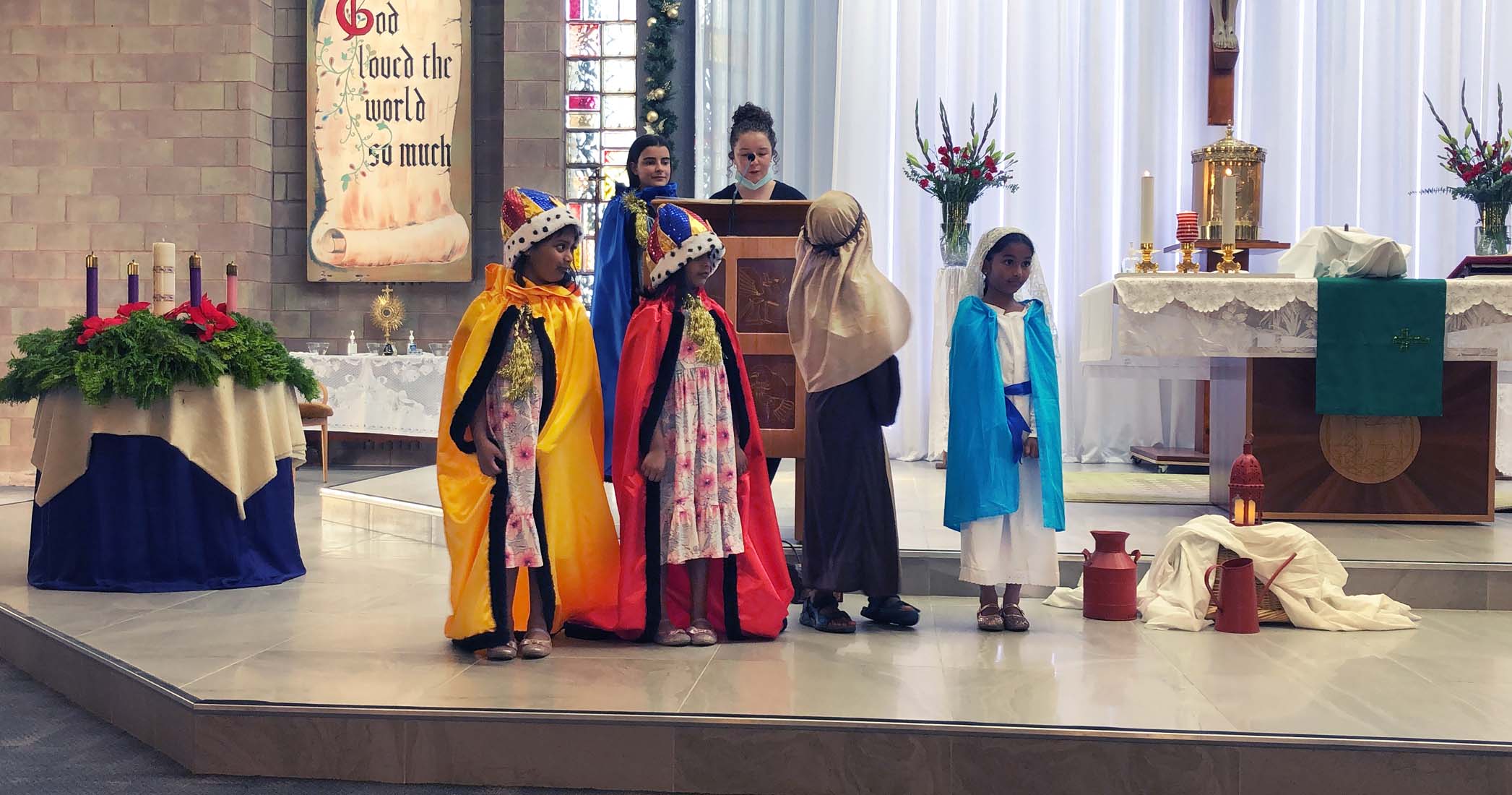 Christmas Family Mass 24 December - Photo 19