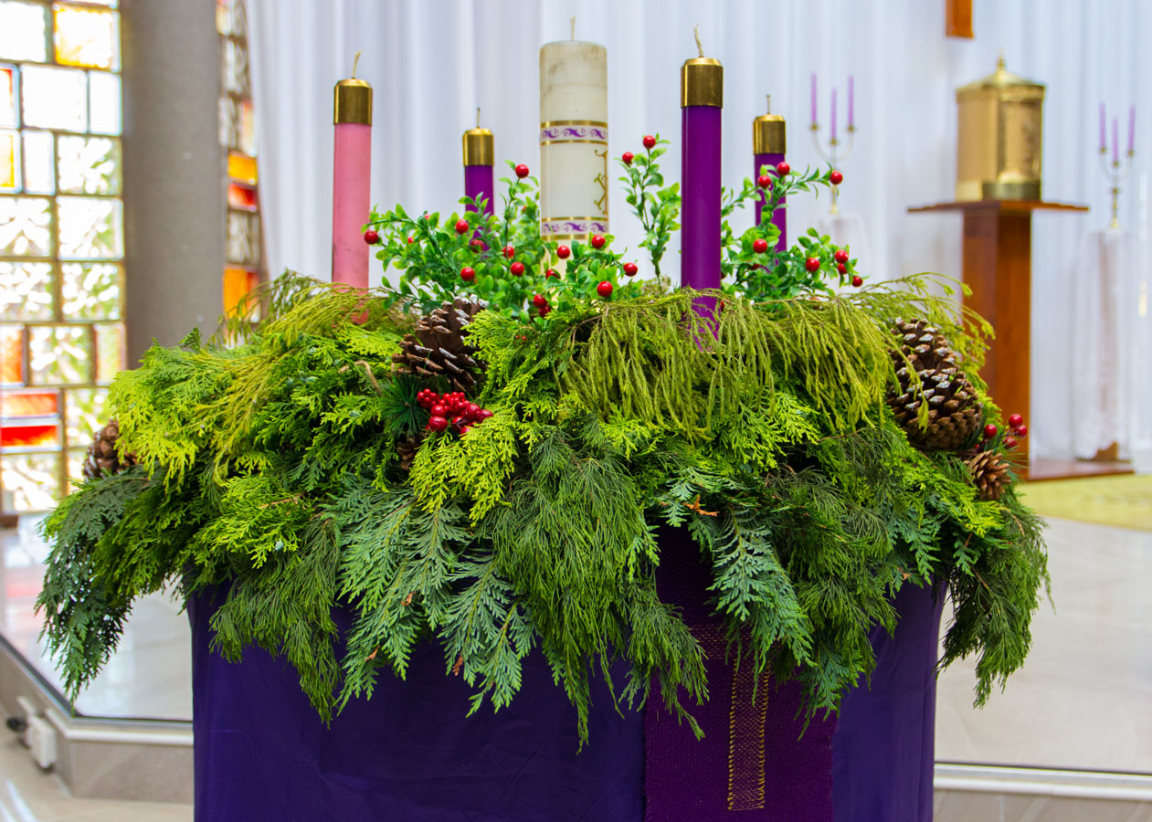 Christmas Family Mass 24 Dec - Photo 44