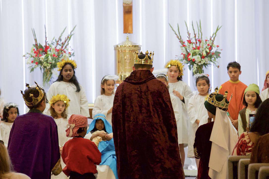 Christmas Family Mass 24 Dec - Photo 28