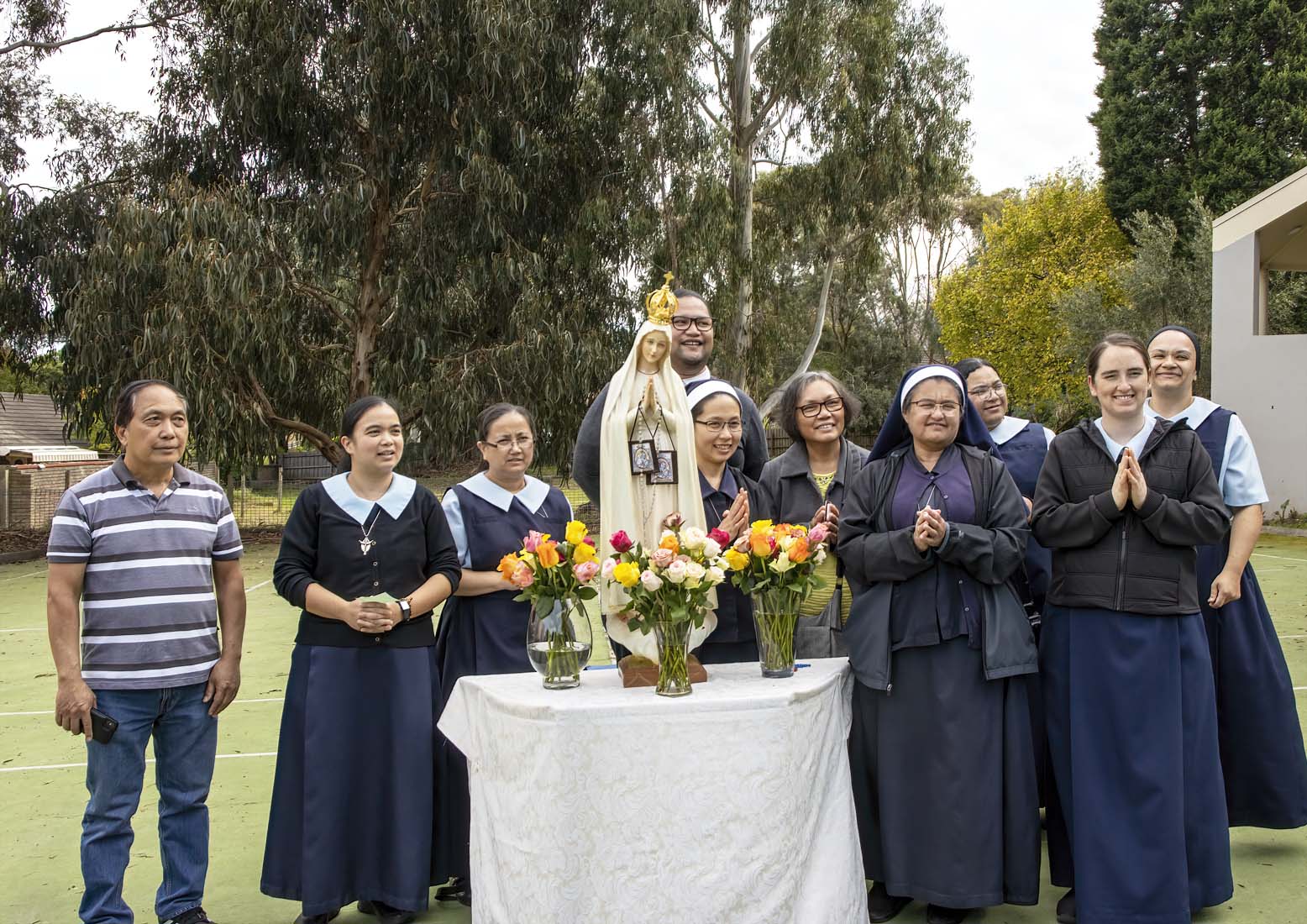 Living Rosary 2 May - Photo 1