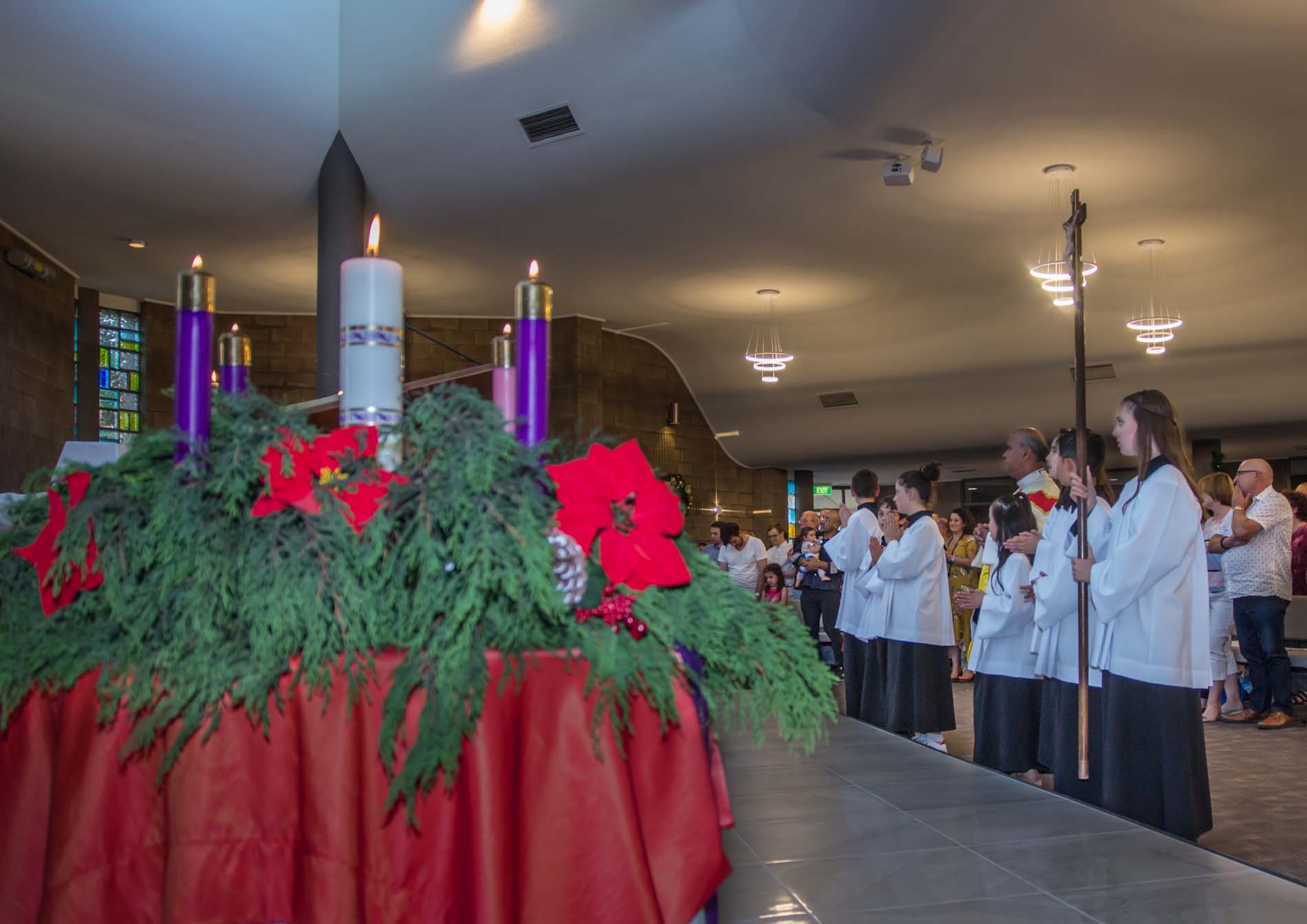 Christmas Family Mass 24 Dec - Photo 3