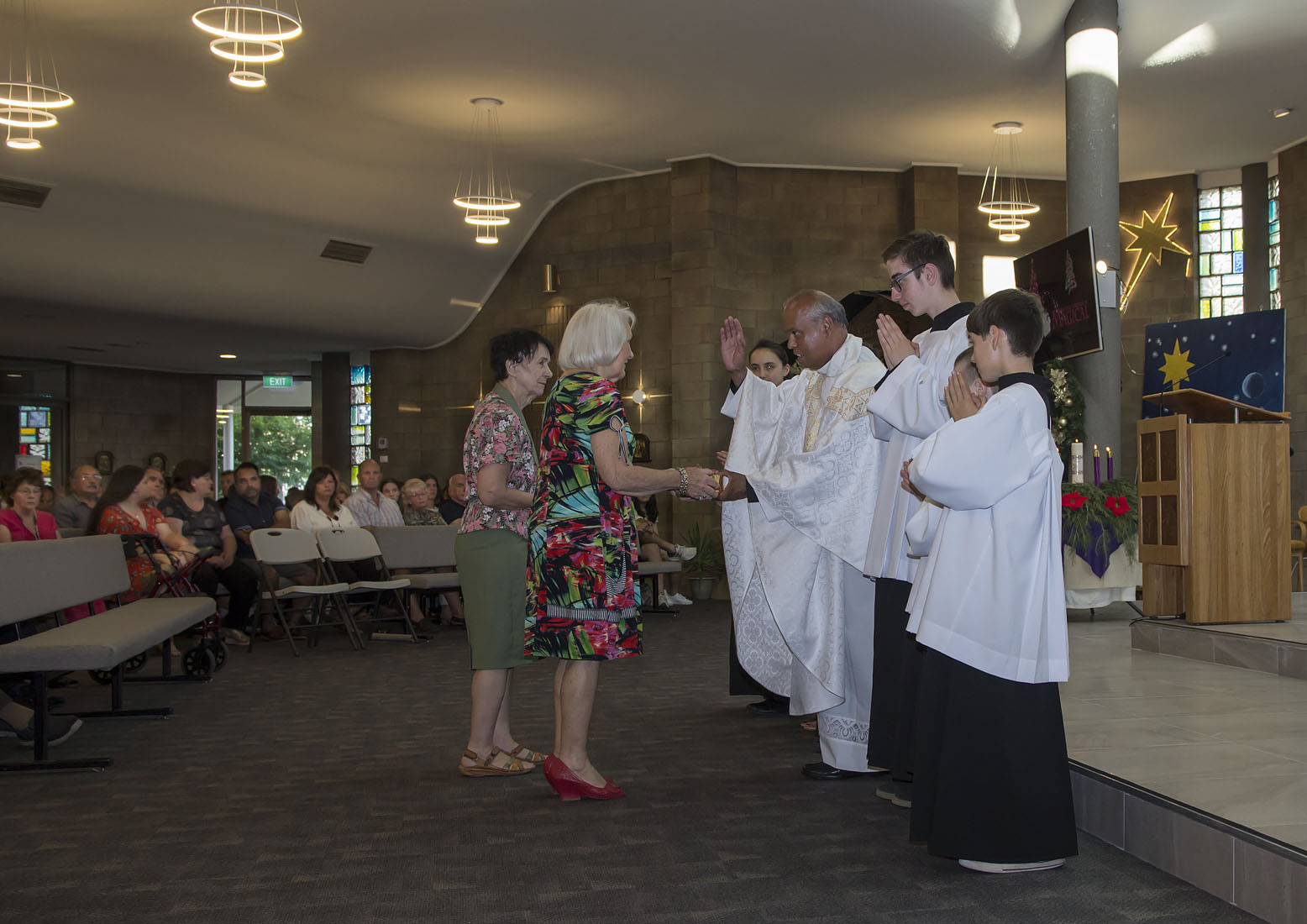 Christmas Family Mass 24 December - Photo 17