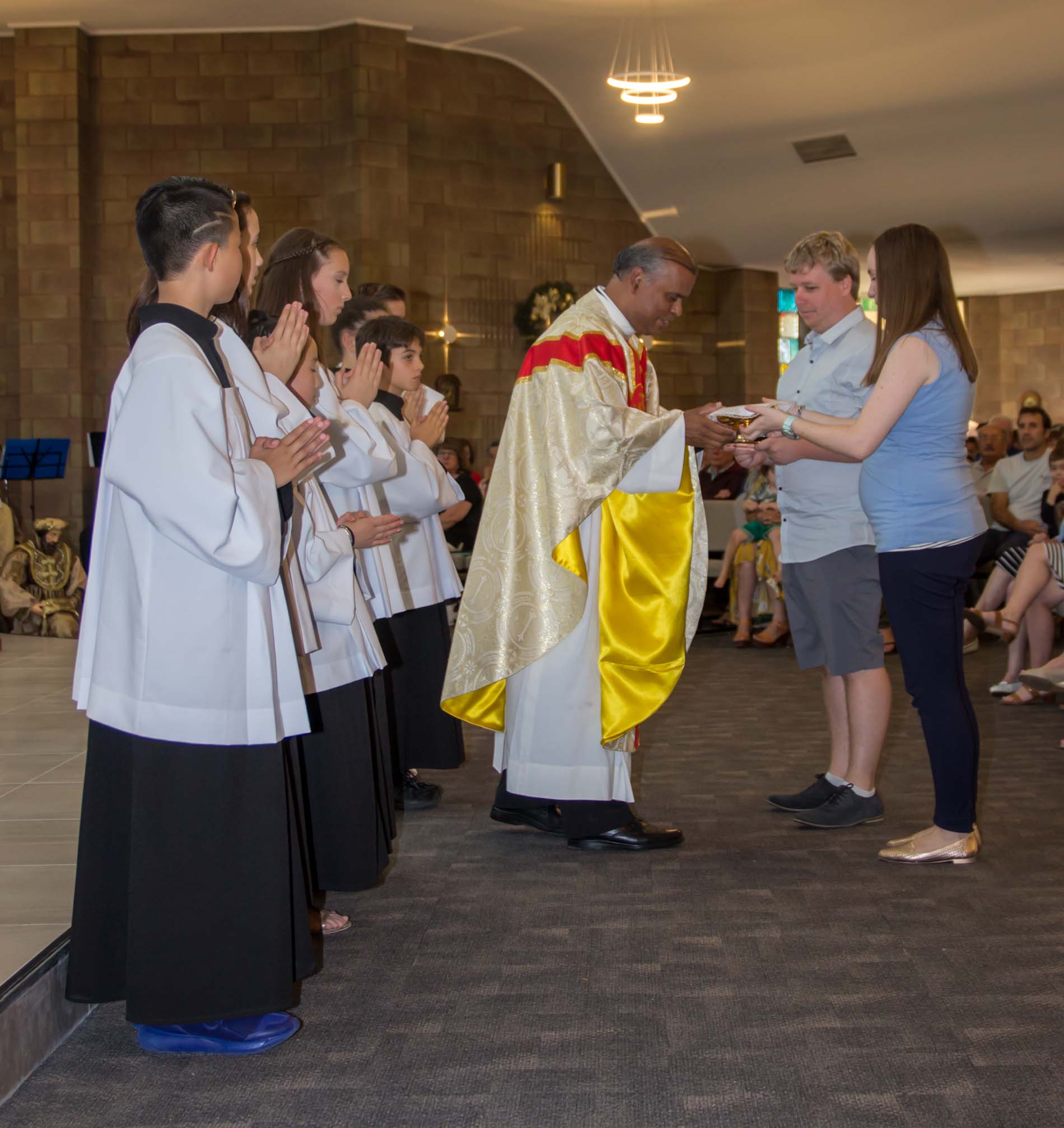 Christmas Family Mass 24 Dec - Photo 18