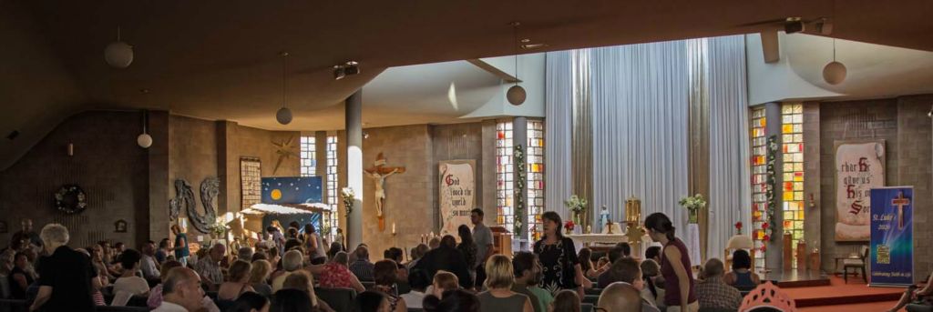Christmas Family Mass - Photo 45
