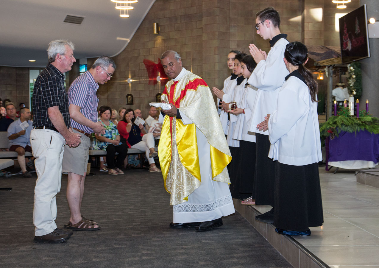 Christmas Family Mass 24 Dec - Photo 21