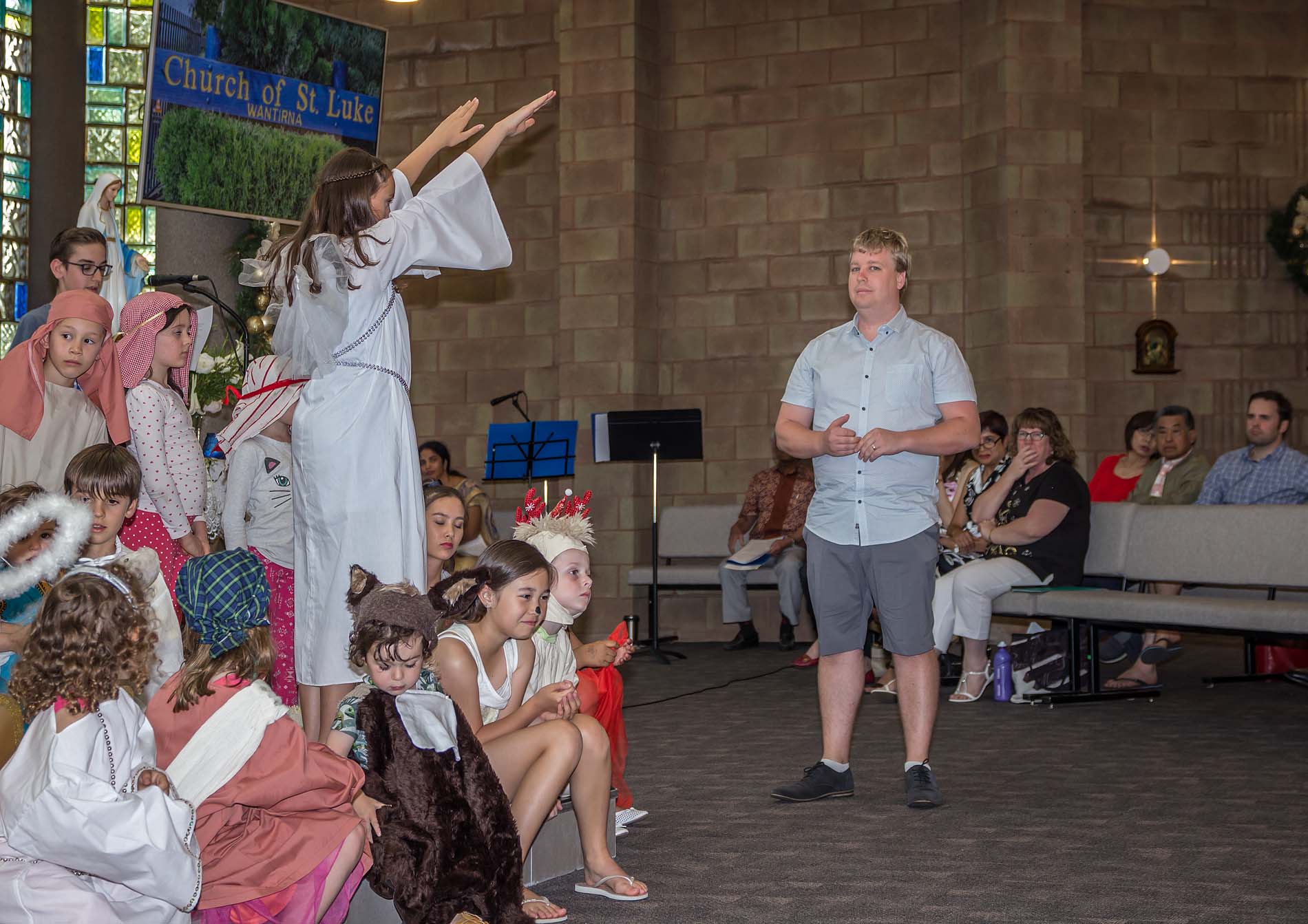 Christmas Family Mass 24 Dec - Photo 40