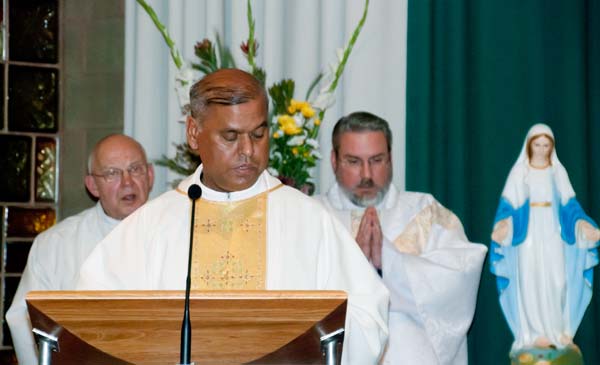 Dedication Of The Altar - Photo 27